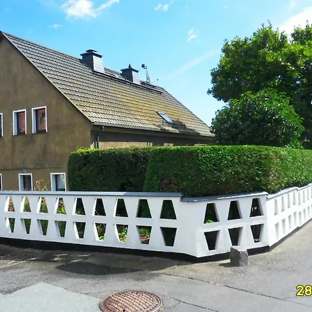Gaestezimmer - *